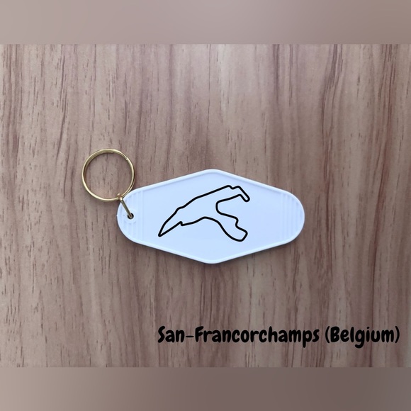 F1 Customizable Track Keychain - Picture 6 of 7